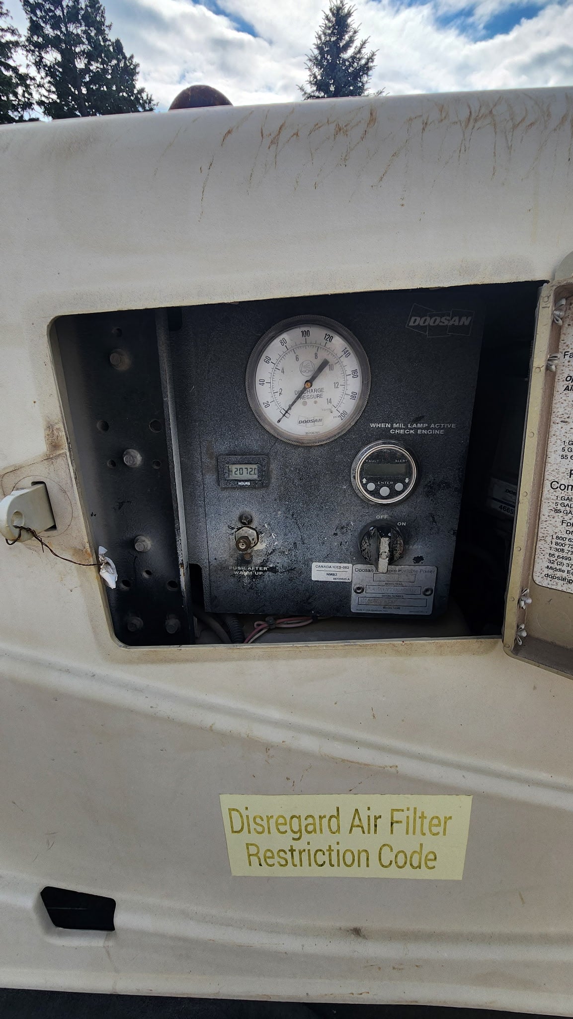Doosan 185 CFM Air Compressor - used