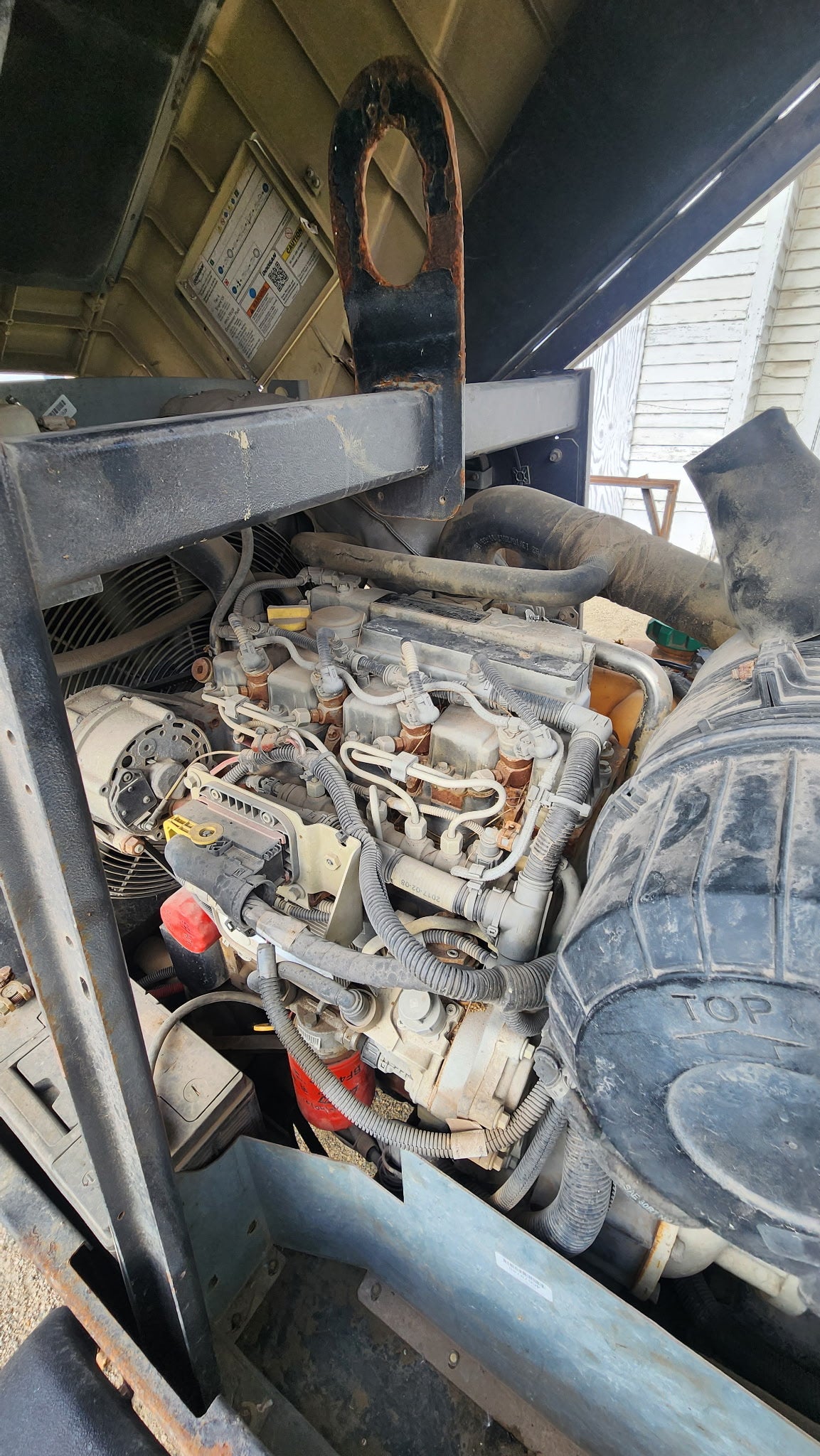 Doosan 185 CFM Air Compressor - used