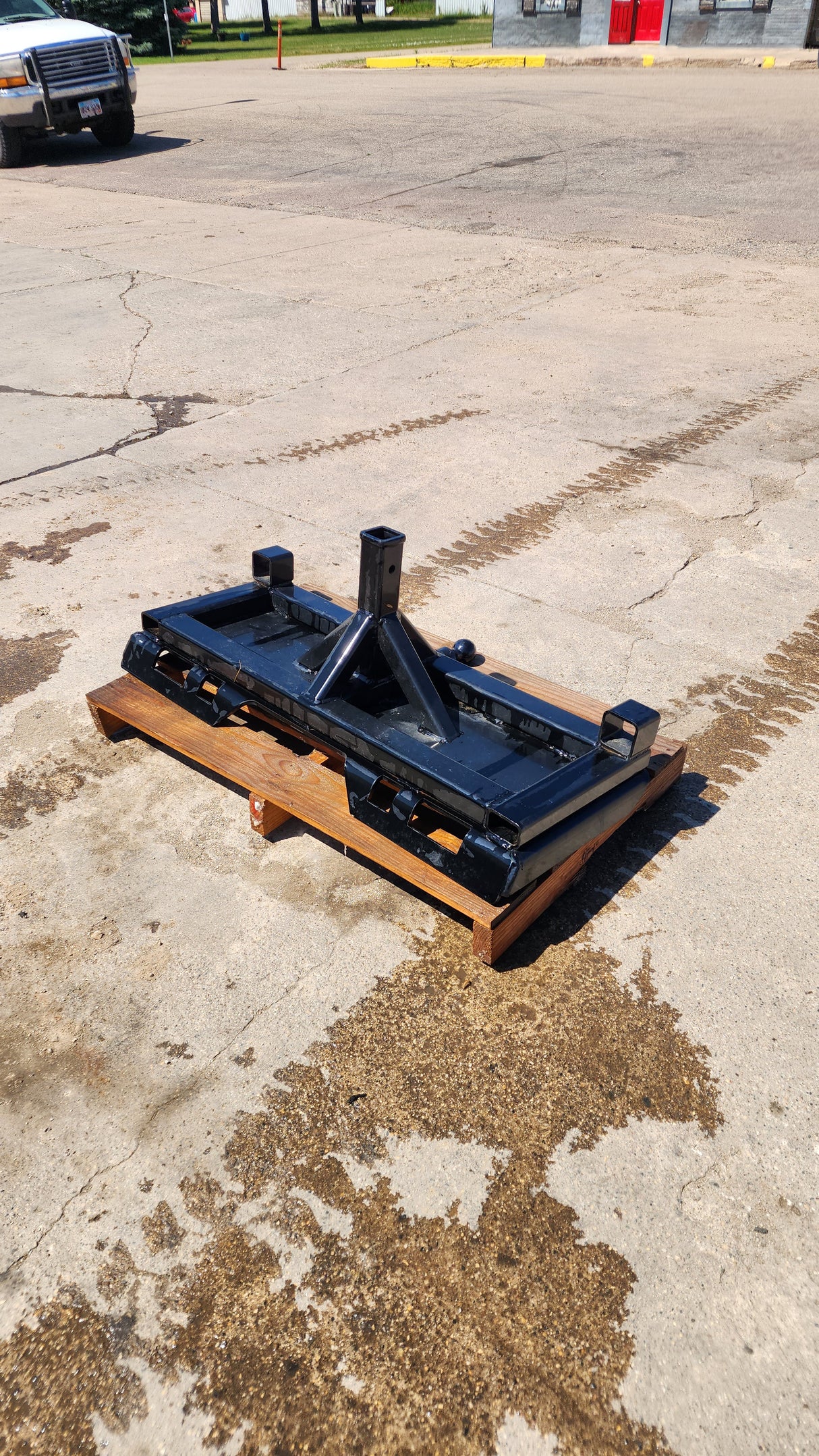 Skid Steer Hitch Plate
