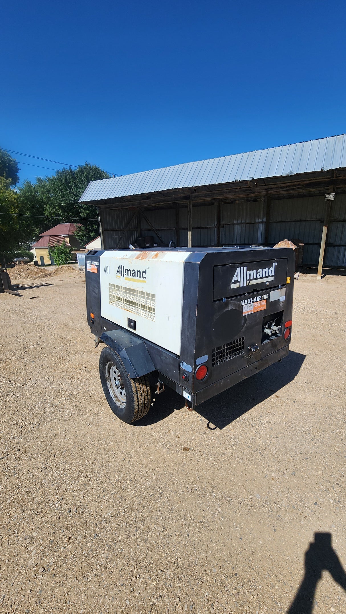 Allmand 185 CFM Air Compressor - used