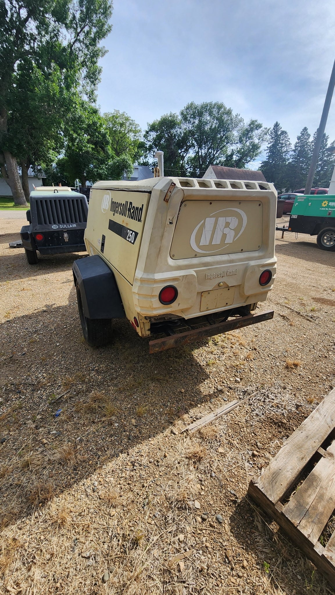 Ingersol 250 CFM Air Compressor- used