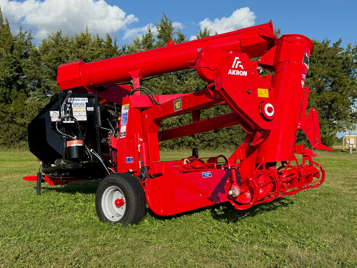 Akron 10’ bag unloader with bag reclaimer