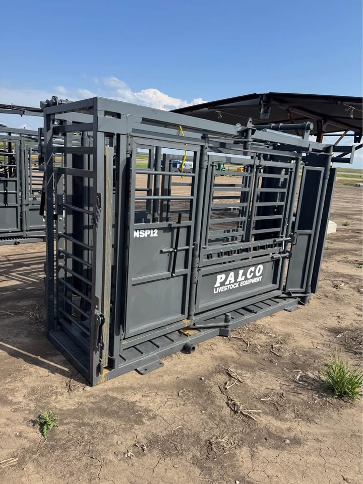 Palco 12’ Hydraulic Chute