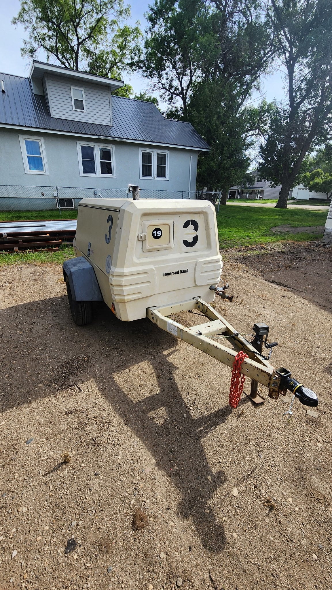 Ingersol 185 CFM Air Compressor- used