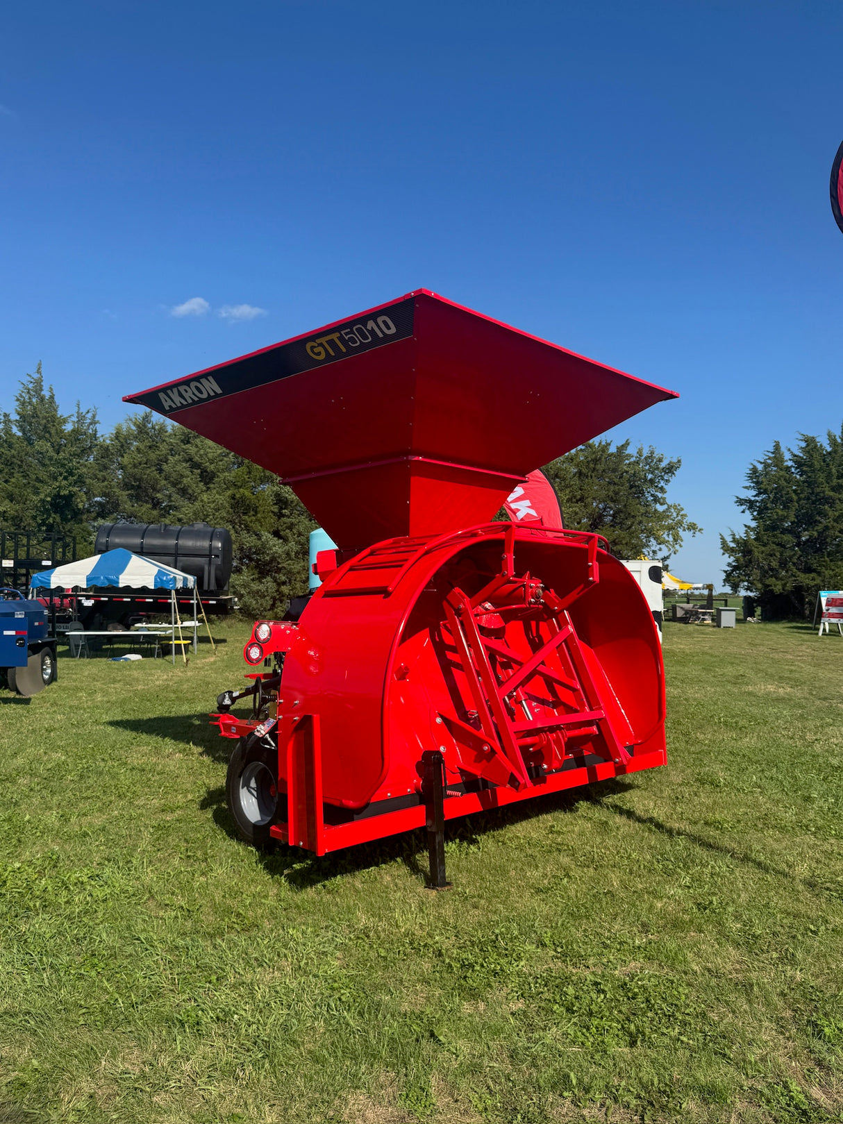 Akron GTT5010 Grain Bagger