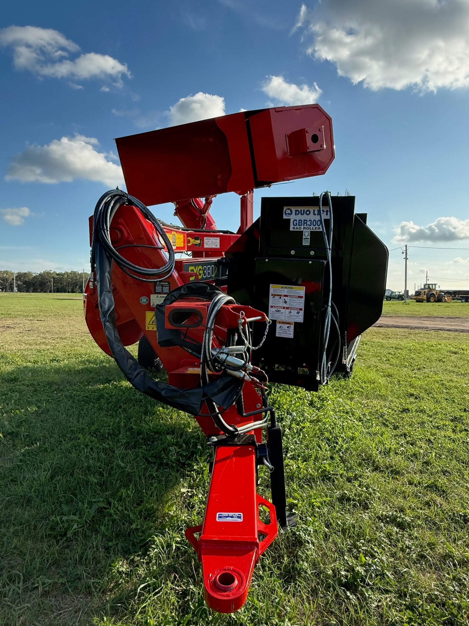 Akron 10’ bag unloader with bag reclaimer