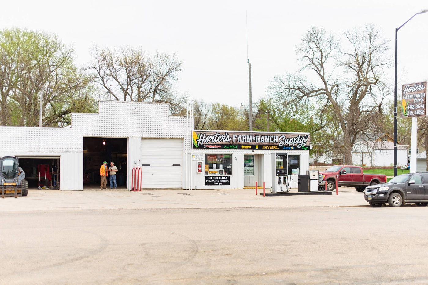 Horter's Farm & Ranch Supply Storefront