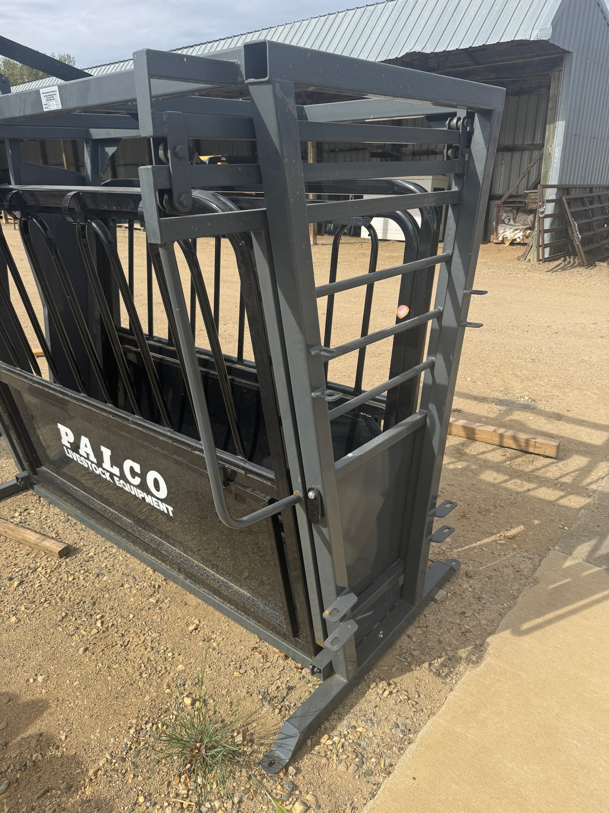 Palco 8’ Manual Squeeze Chute