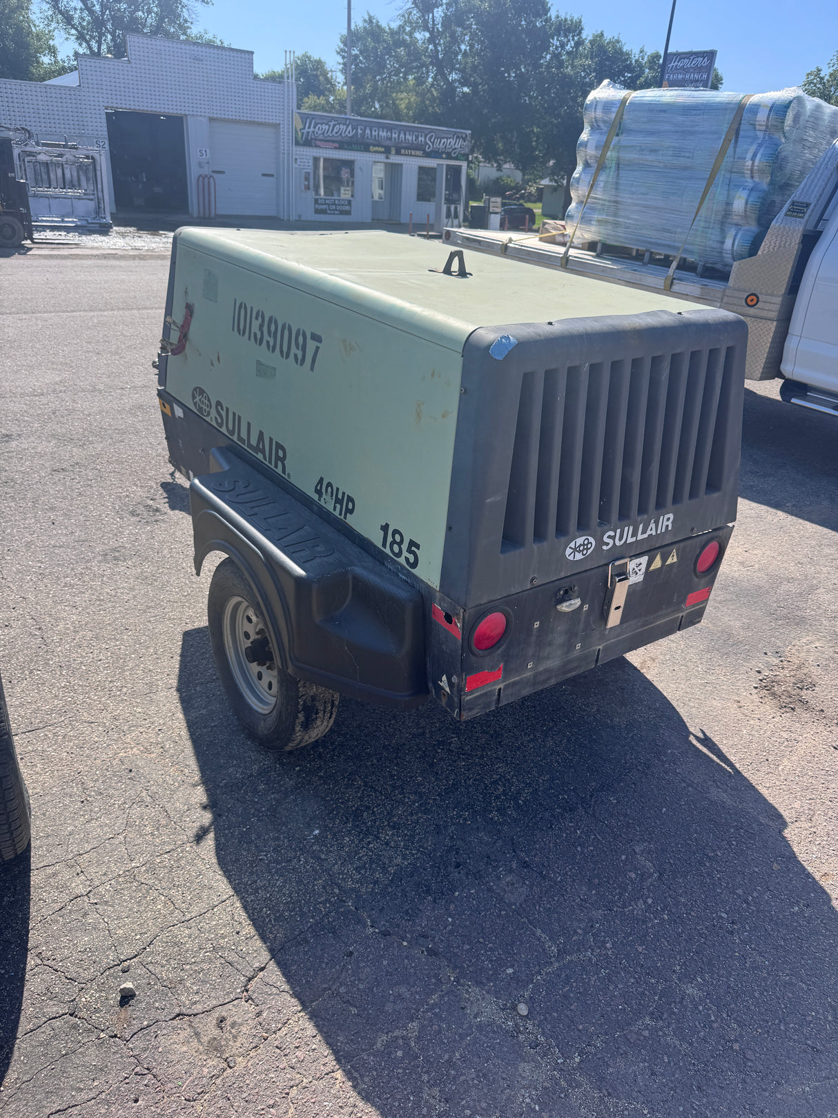 Sullair 185 CFM Air Compressor - Used 2014