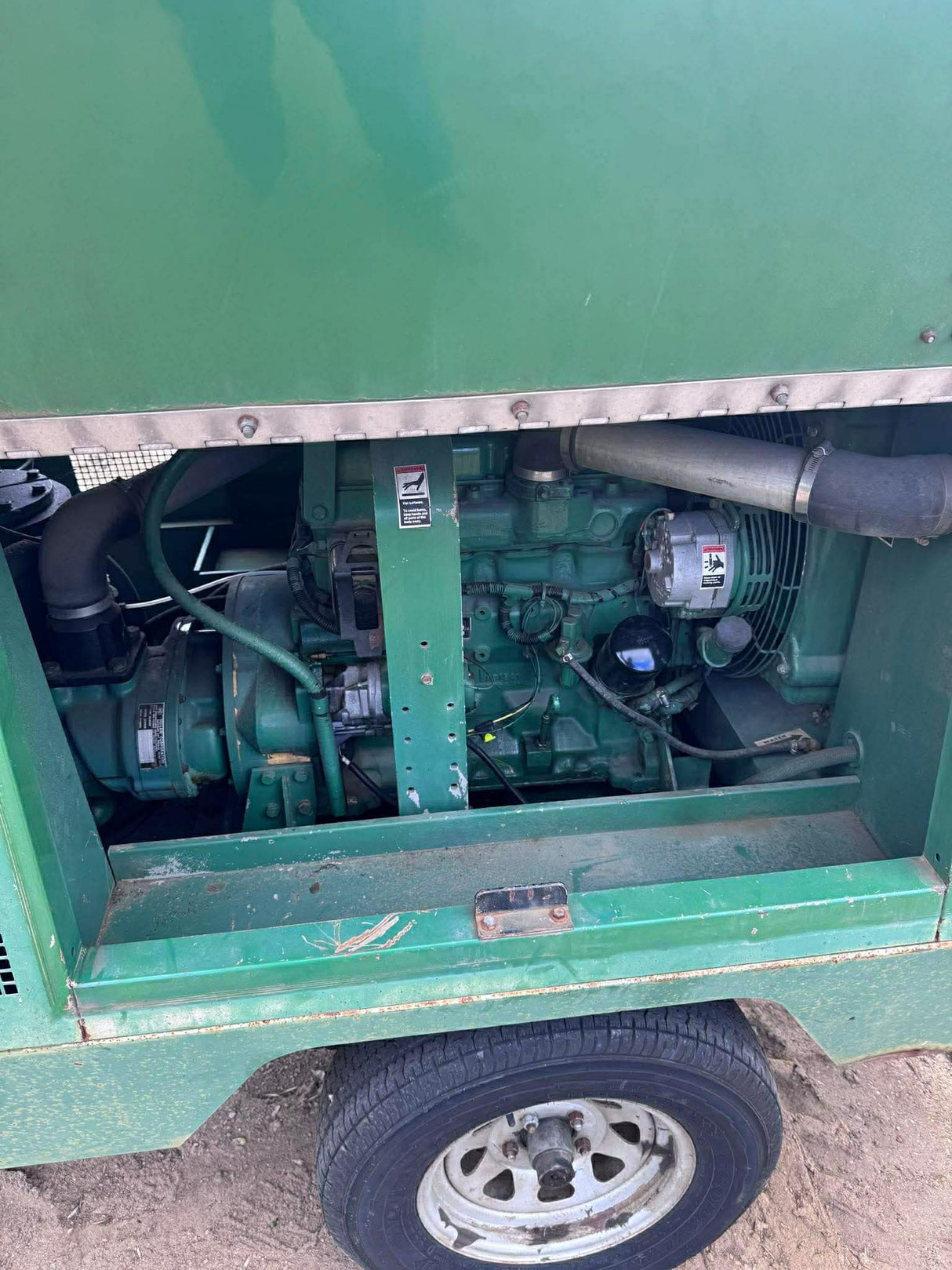 Sullair 185 CFM Air Compressor- used