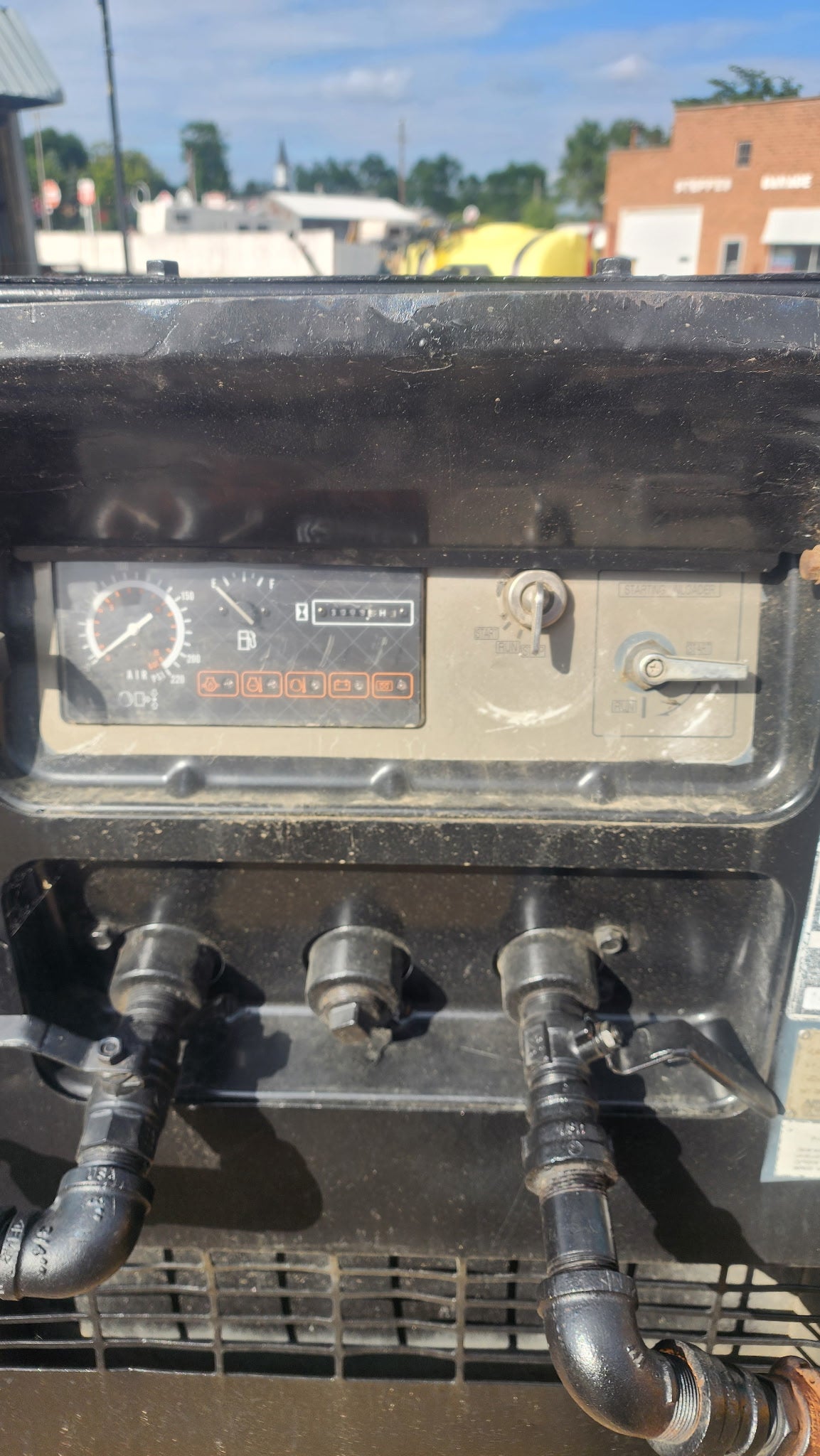 Airman 185 CFM Air Compressor - used