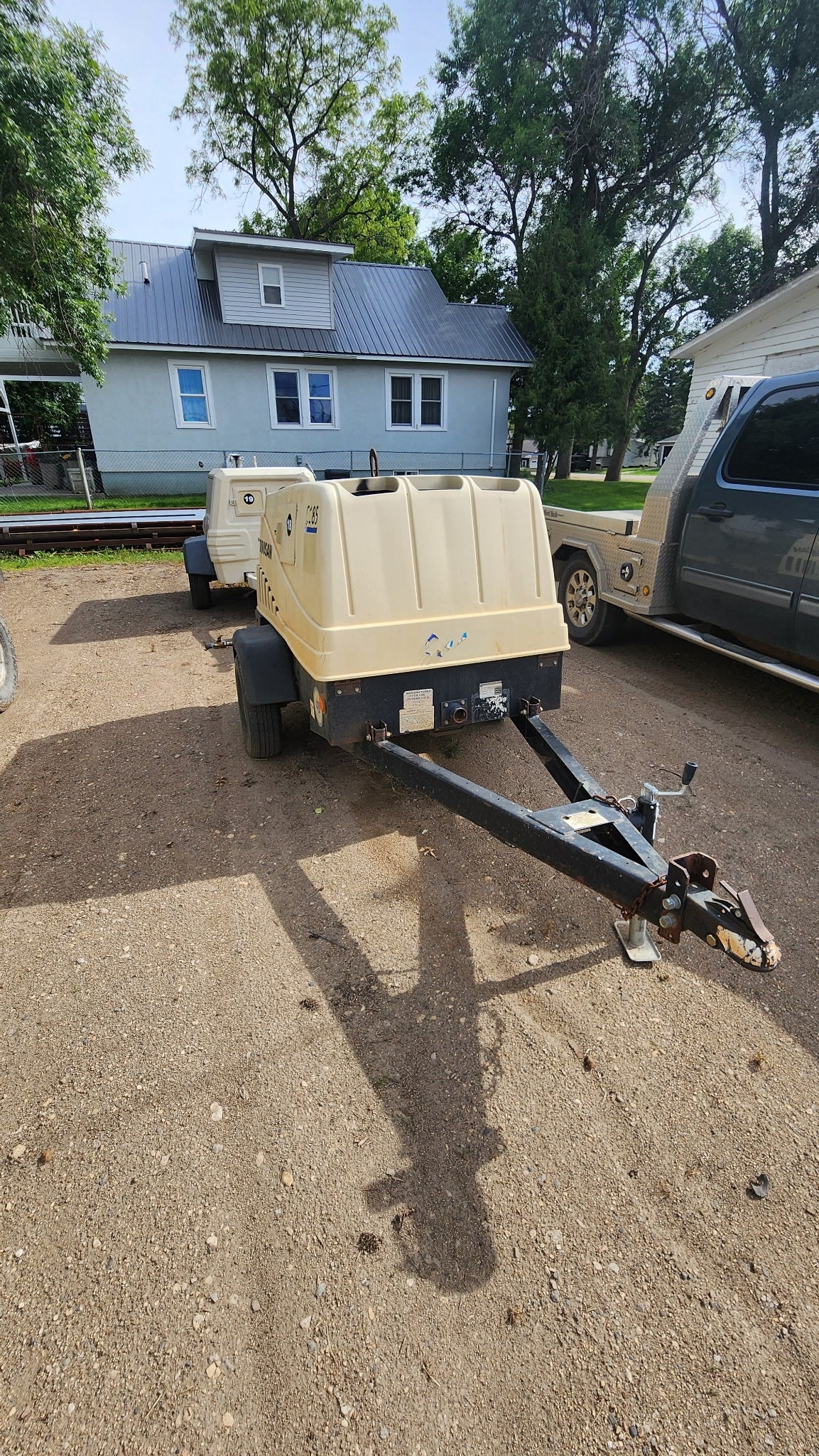 Doosan 185 CFM Air Compressor- used
