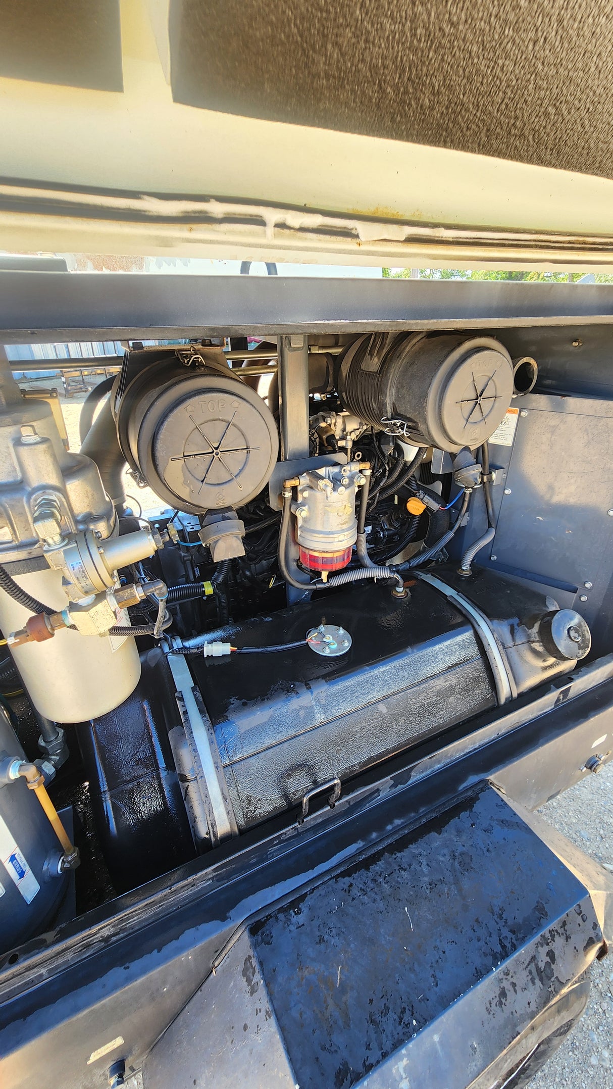 Allmand 185 CFM Air Compressor - used