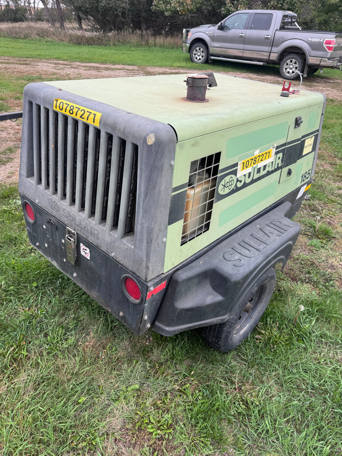 Sullair 185 CFM Air Compressor - Used 2018