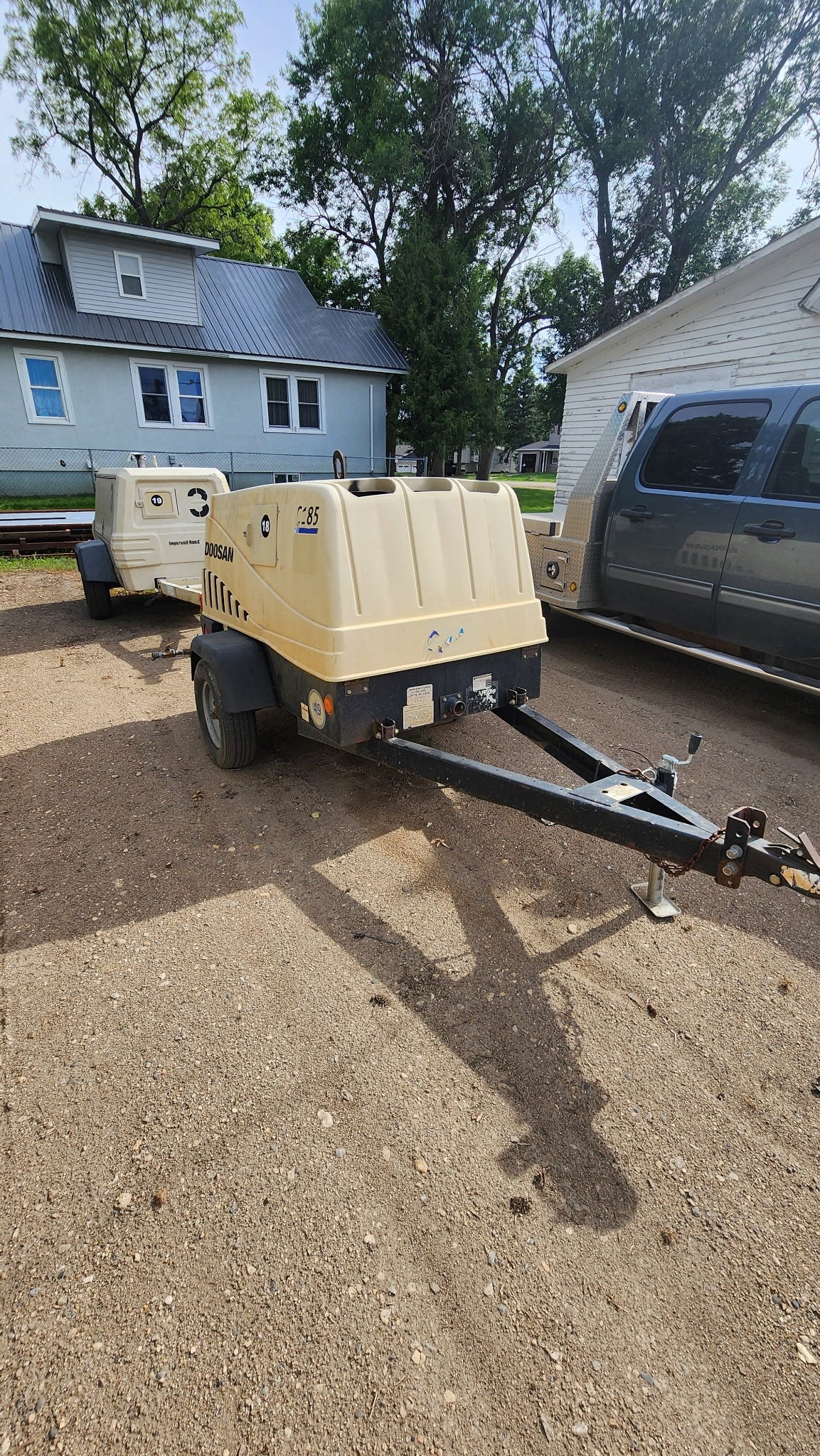 Doosan 185 CFM Air Compressor- used