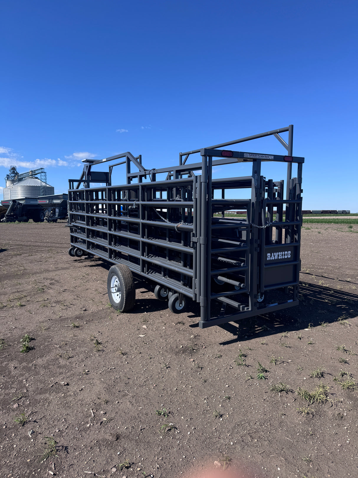 Rawhide Portable Corral - Classic Large +1 (In Stock)