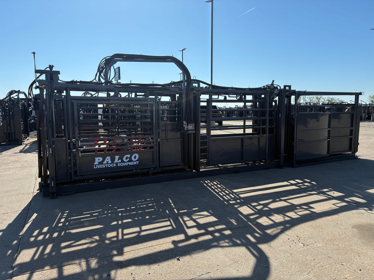Palco Portable Hydraulic Tub, Alley & Chute System Cattle Pro