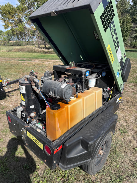 The engine of A green sullair air compressor