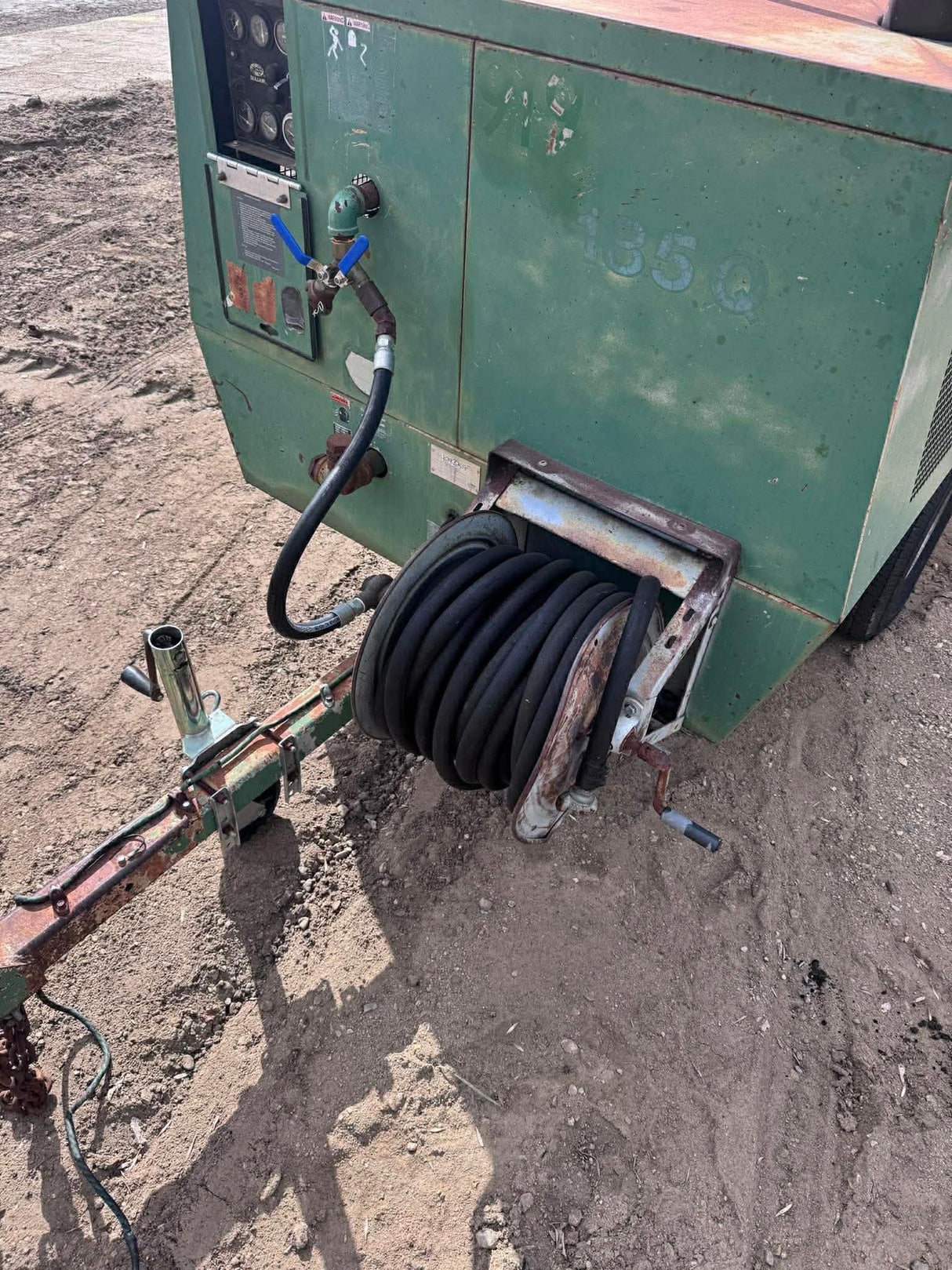 Sullair 185 CFM Air Compressor- used